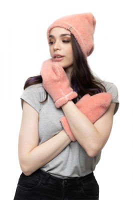 Шапка меховая цвет лосось размер 54-58